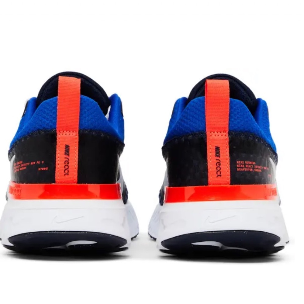 Nike Blue and Black Running Shoes - Picture 2 of 7